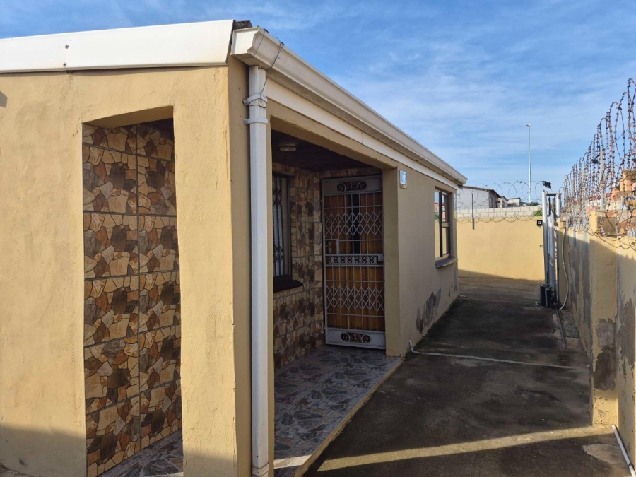 2 Bedroom Property for Sale in Kwazakhele Eastern Cape